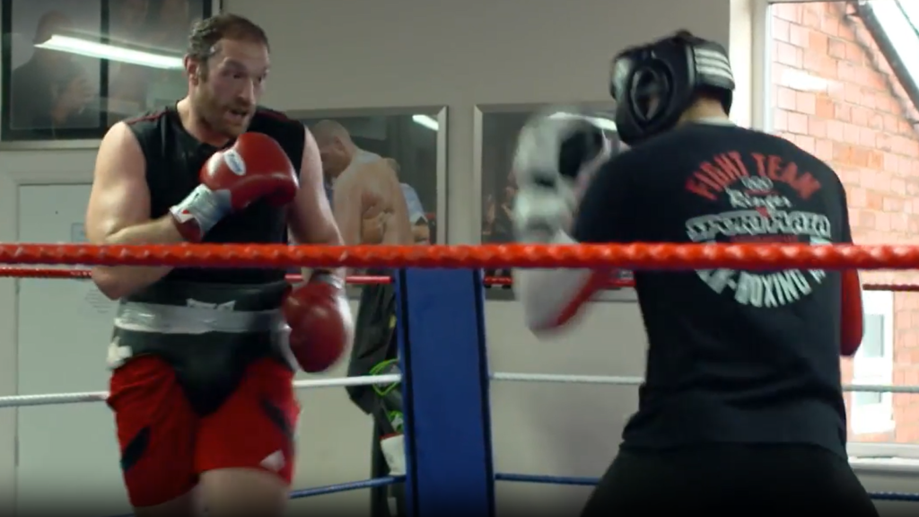 Oleksandr Usyk’s shocking next opponent as Tyson Fury sparred with ‘King of Kickboxing’ Rico Verhoeven – New footage discovered Boxing News