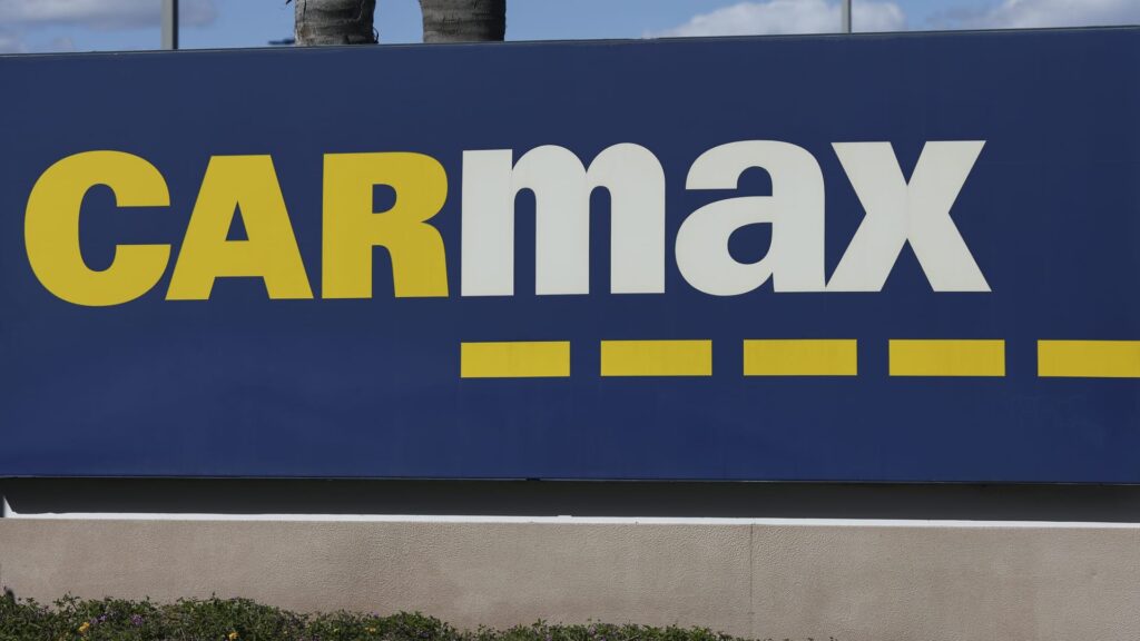 Stocks with the biggest price movements at midday: KMX, HOOD, CRDO, WFC