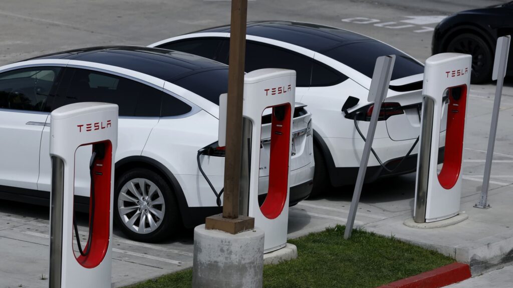 Stocks with the biggest moves at midday: TSLA, NEXT, GM, DAL