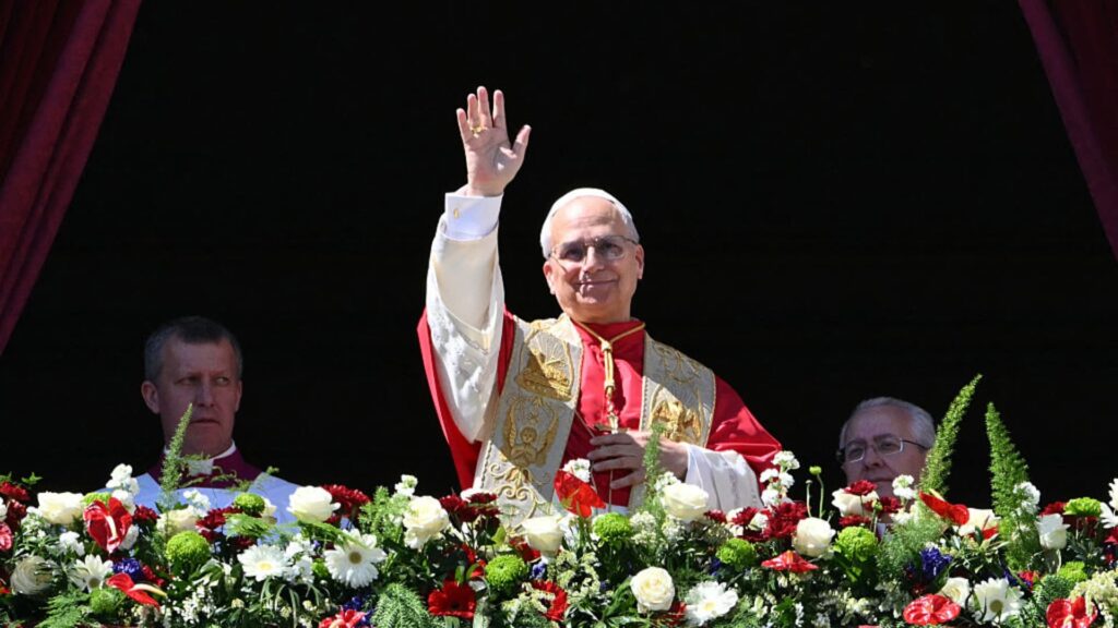 Pope Leo XIV appeals for peace at first Easter Mass, omitting mention of conflict in Urbi e Orbi