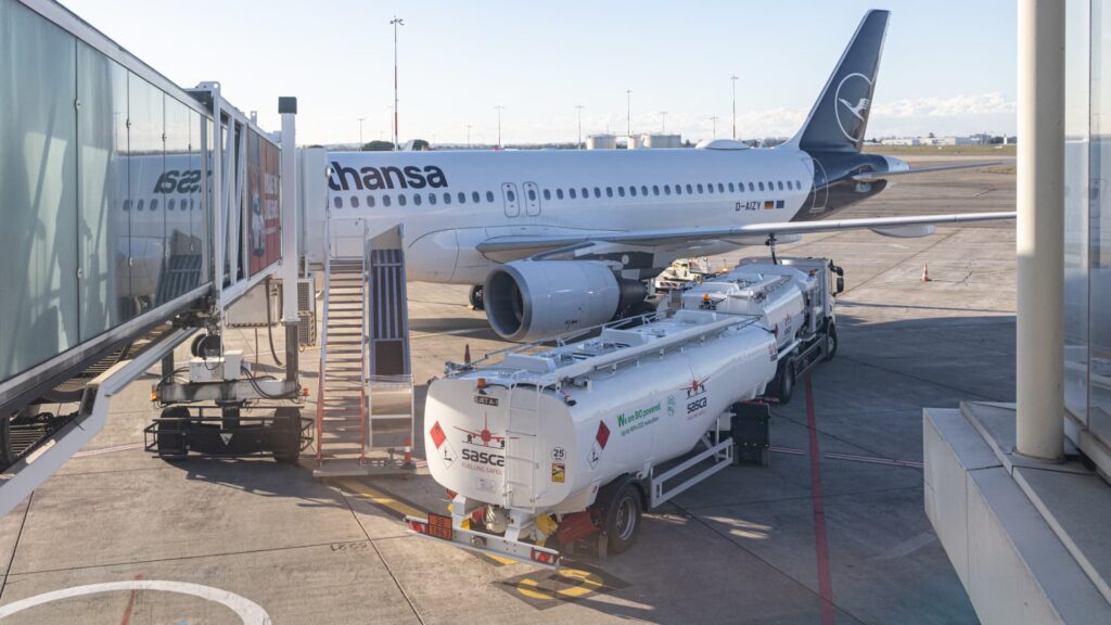 Concerns about jet fuel supplies grow as airlines reduce flights due to Iran war