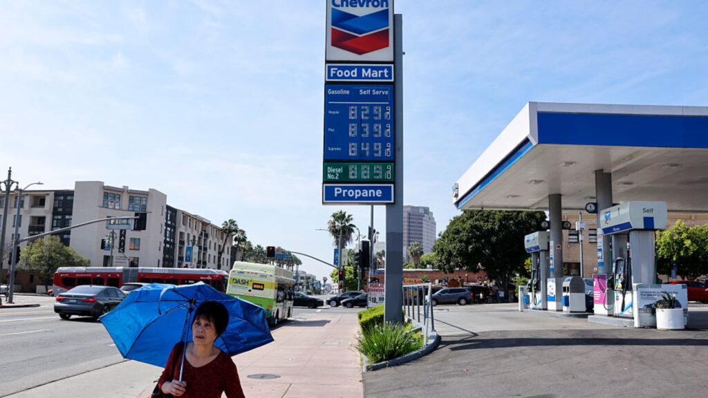 Consumer sentiment hits record low, Iran war raises inflation concerns