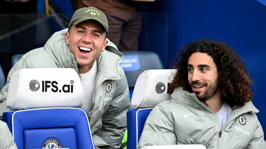 Chelsea: Liam Rosenior insists relationship with Enzo Fernandes is in ‘very good condition’ despite the midfielder being dropped during transfer talks | Chelsea Football News