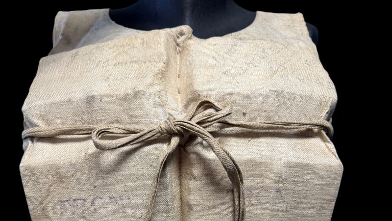 Titanic survivor’s life jacket sold at first auction