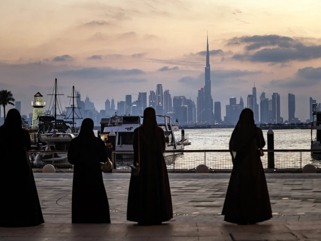 Donald Trump News Hormuz Uncertainty Endangers Fragile US-Iran Ceasefire