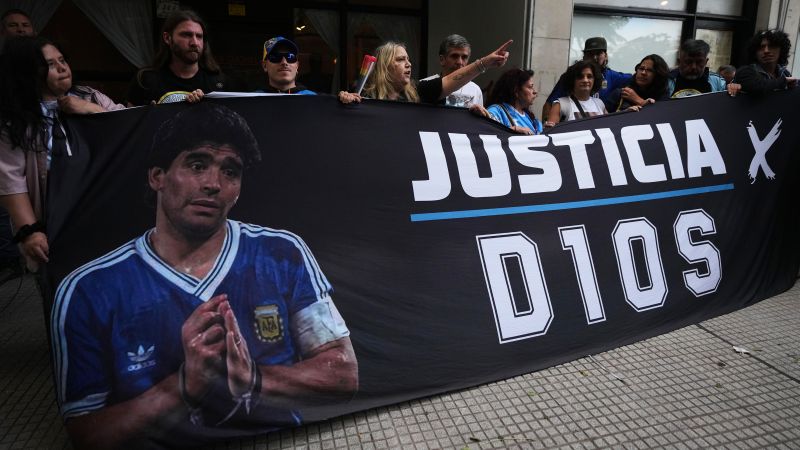 Diego Maradona dies: first trial ended in scandal, but new trial begins