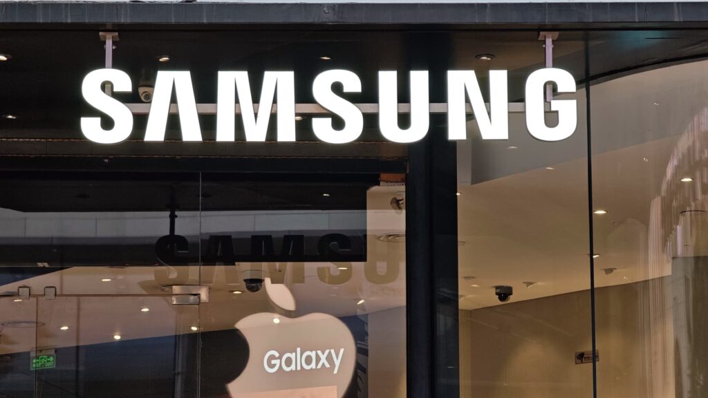 Samsung’s stock price rises after shipping industry’s first HBM4E AI memory chip sample
