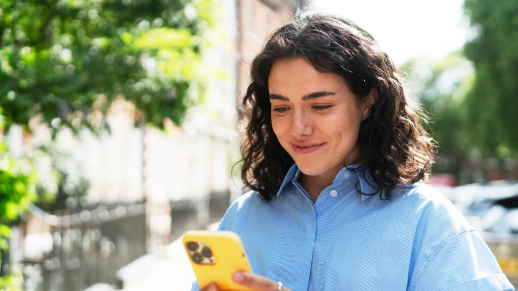 How to survive the ups and downs of dating apps, according to a psychologist