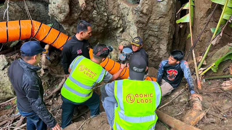 Laos cave: 5 of 7 trapped people found alive, rescue team announces