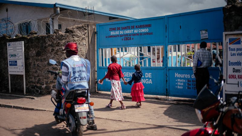 Ebola: Global efforts to contain new outbreak as US seeks to relocate ‘minority’ of affected citizens