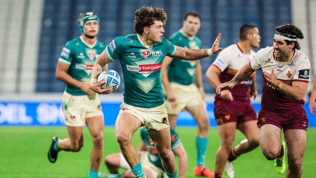 Huddersfield Giants 18-26 St Helens: Paul Rowley’s side see off a frenetic fightback to rise to the top of Super League | Rugby League News