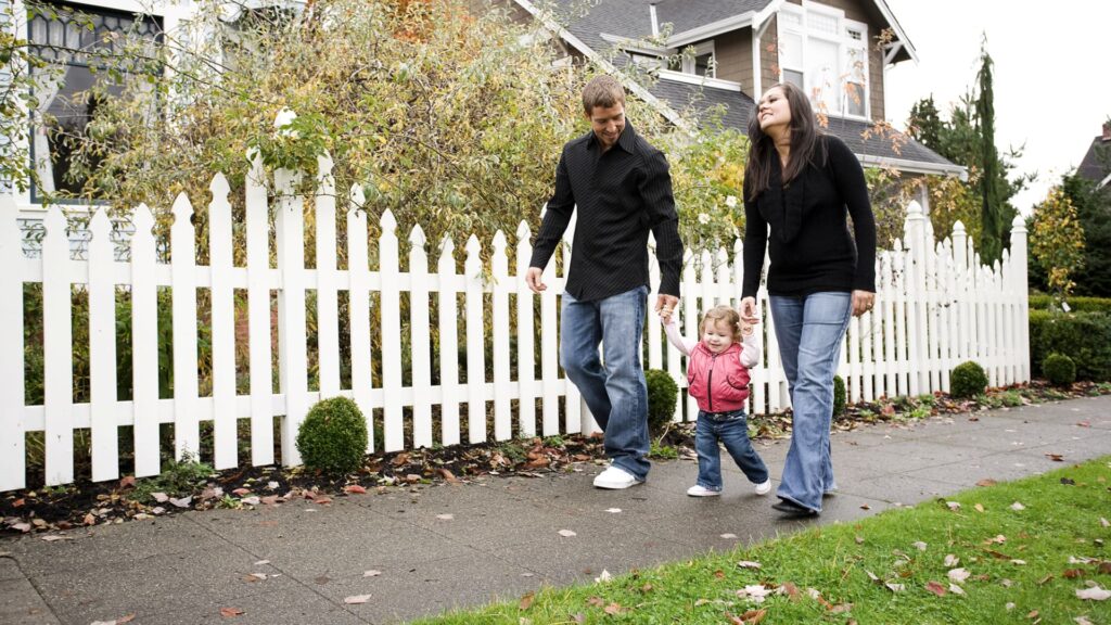 51% of U.S. adults say the American Dream is out of reach for most people: CNBC survey