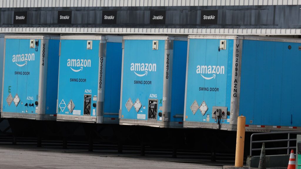 Amazon’s trucking expansion causes cargo inventory to decline