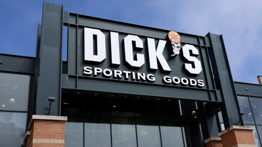 Dick’s Sporting Goods expands Lids stores to 100 locations