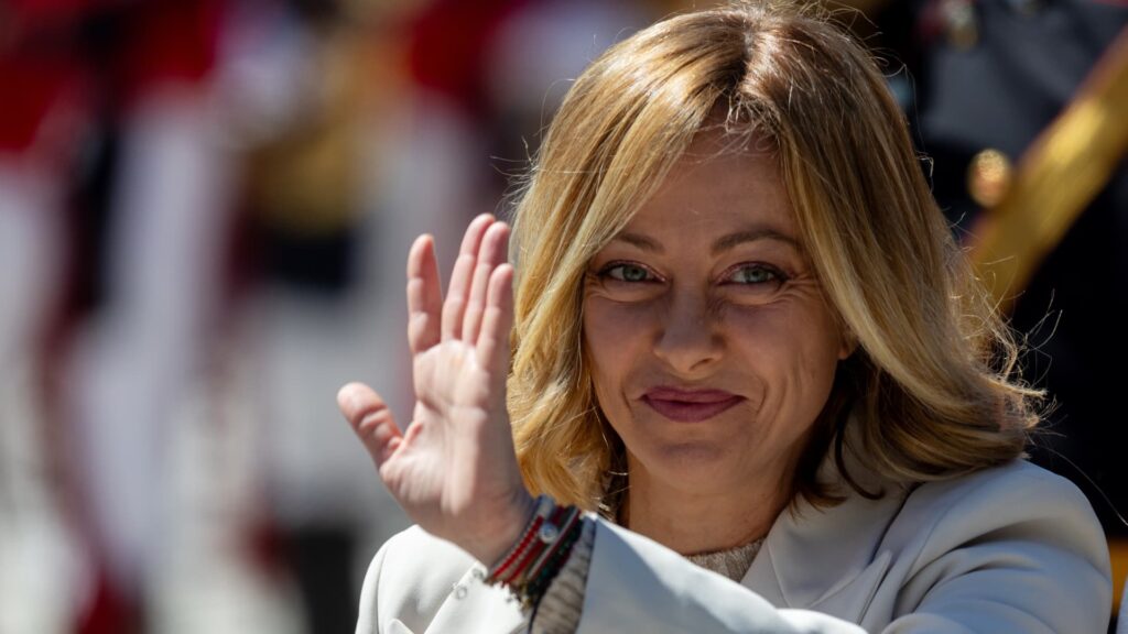 Meloni slams claims that she ‘begged’ to take photo with President Trump