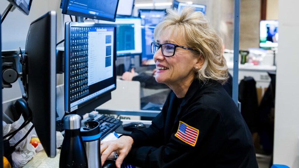 Treasury yields fall slightly as traders wait for further economic data