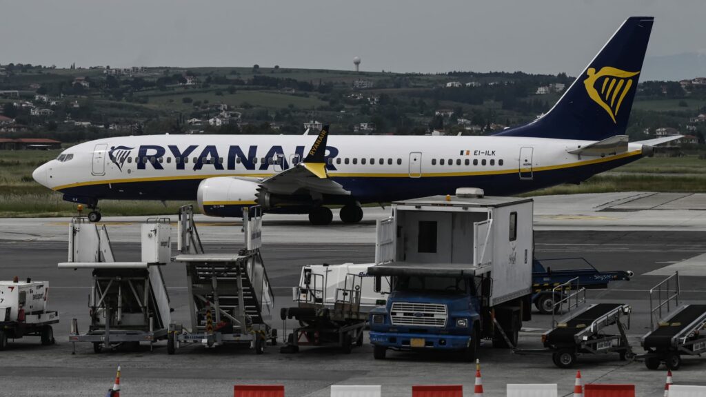 $100 billion hike in fuel costs cuts airline profits in half: IATA
