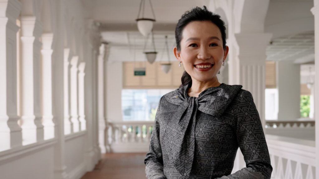 In Thailand’s Changbir dynasty, daughters could also sit at the table.
