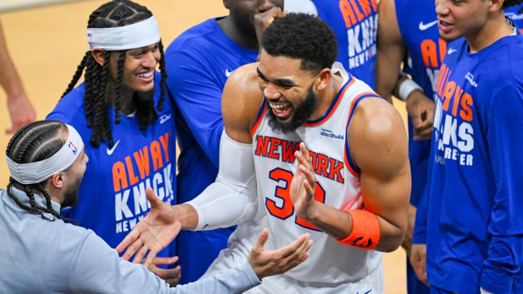 Kalsi wants small businesses to hedge like Wall Street. A New York bar is trying to promote the Knicks.