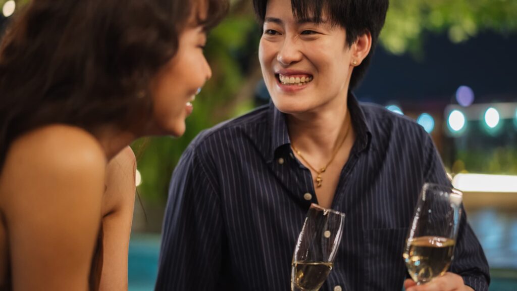 61% of singles travel less than 30 minutes for their first date – experts recommend