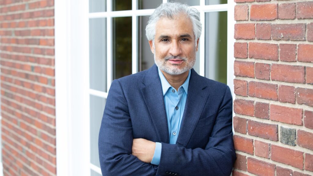 Harvard University Expert: Ambitious people often make career mistakes