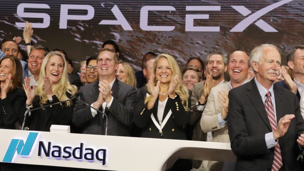 Elon Musk’s rocket company’s stock rises 19% on debut, pushing SpaceX’s market cap past $2 trillion