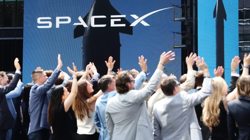 SpaceX gains momentum, rising 9% in pre-market trading