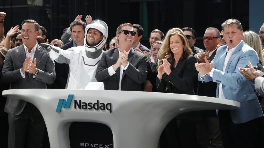 SpaceX’s IPO hits home. Here’s what investors are saying about the epic opening day