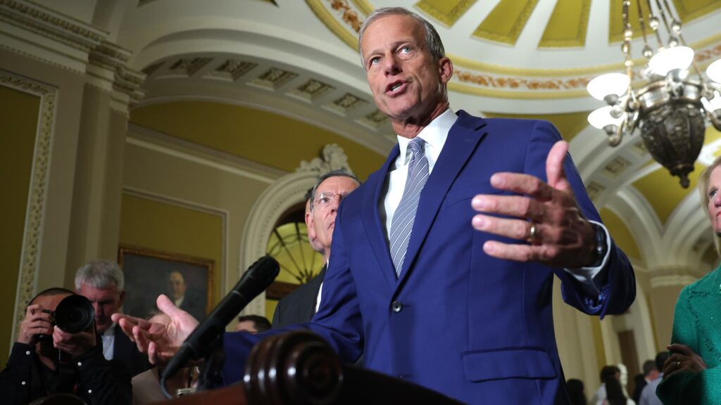 Senate supports Iran war powers resolution as Republican pressure on Trump increases