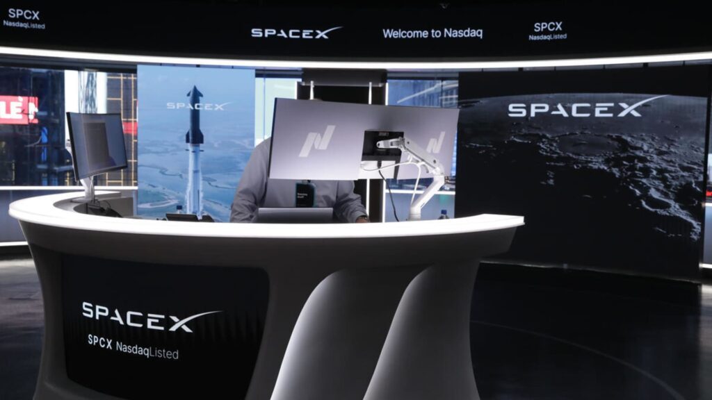 SpaceX stock stabilizes after three-day rally loses momentum