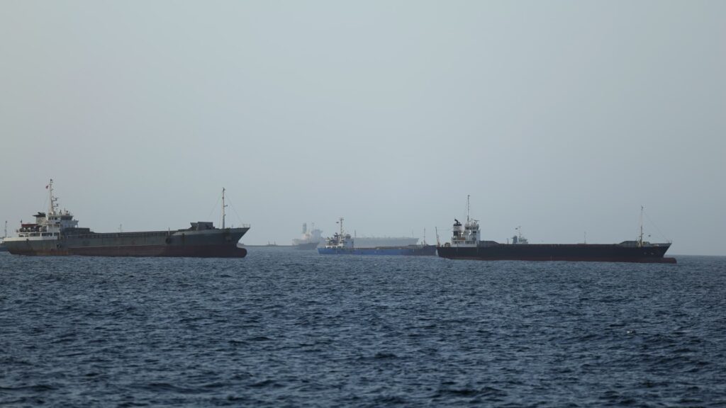 Oil prices fall as investors ponder developments in the Middle East