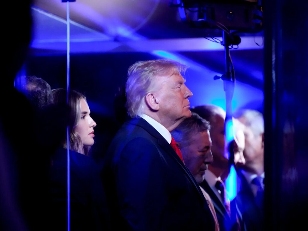 President Trump boos historic New York NBA Finals appearance | Donald Trump News