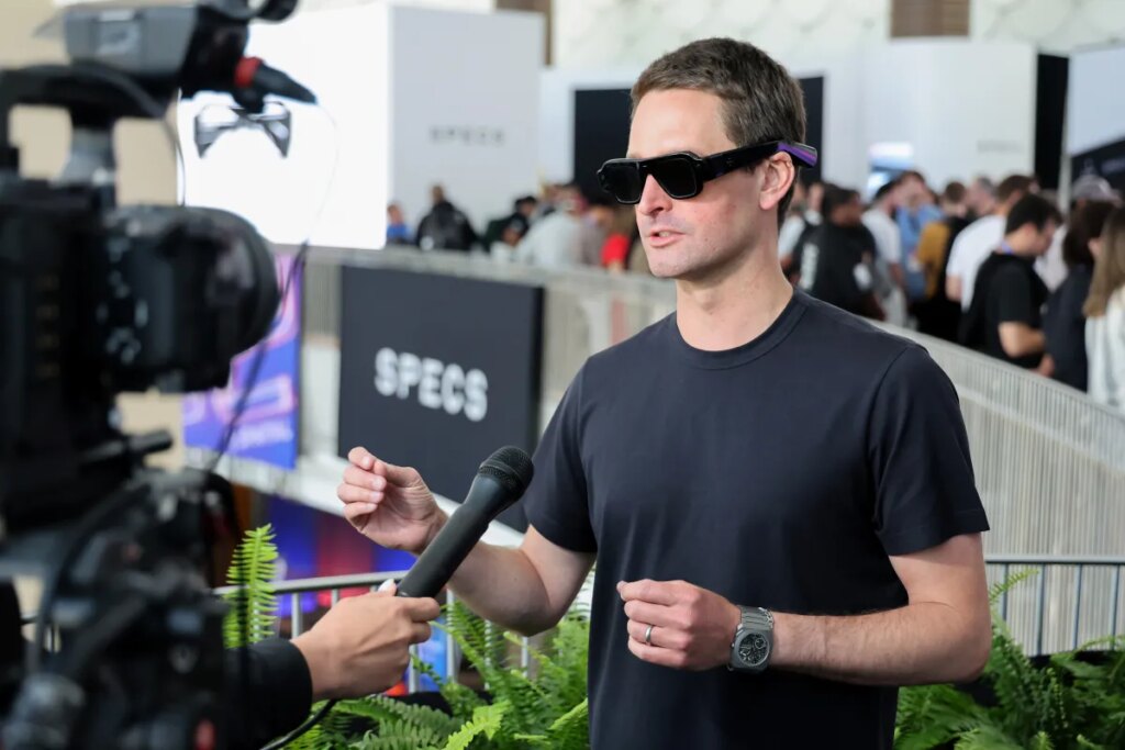 Snap stock plummets after unveiling ridiculously expensive AR glasses