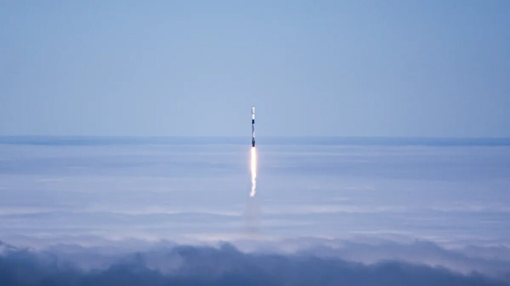 SpaceX officially sets stock price at $135 in largest IPO in history