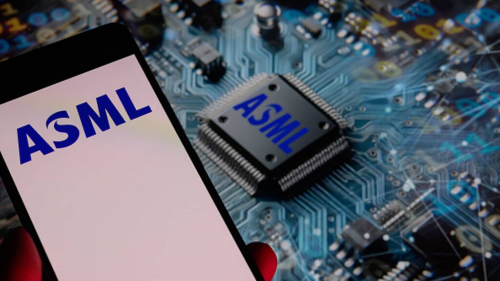 ASML raises sales forecast due to strong demand for AI chips