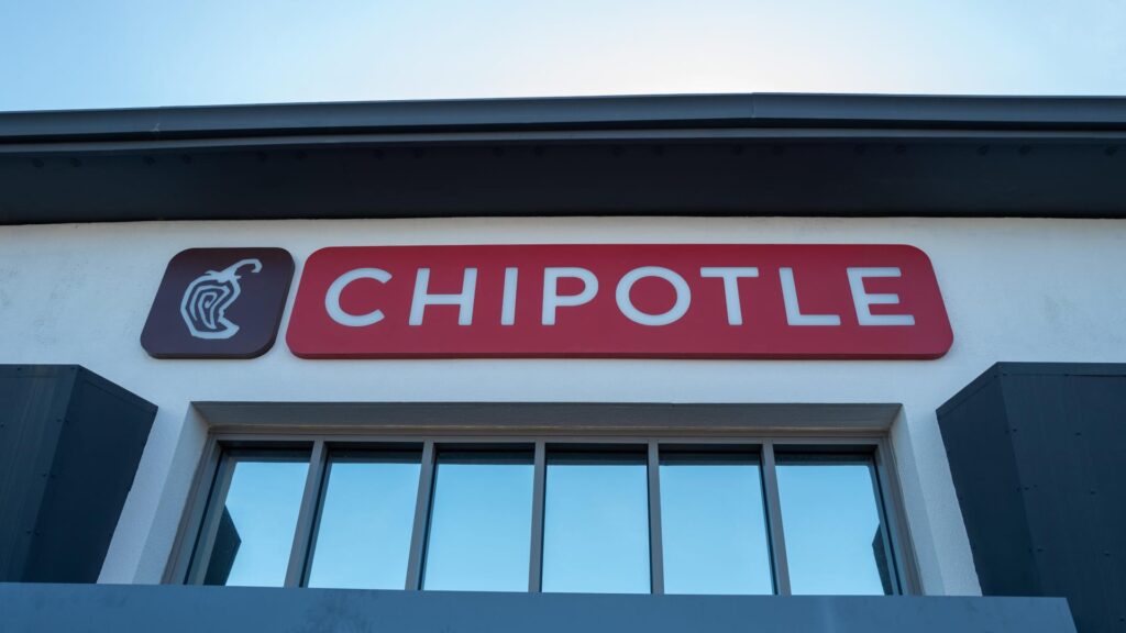 Chipotle opens first restaurant in Mexico