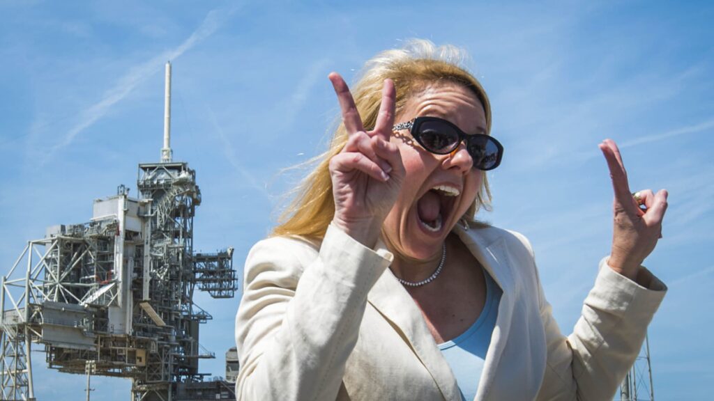 SpaceX President Gwynne Shotwell to donate stock to Trump’s account