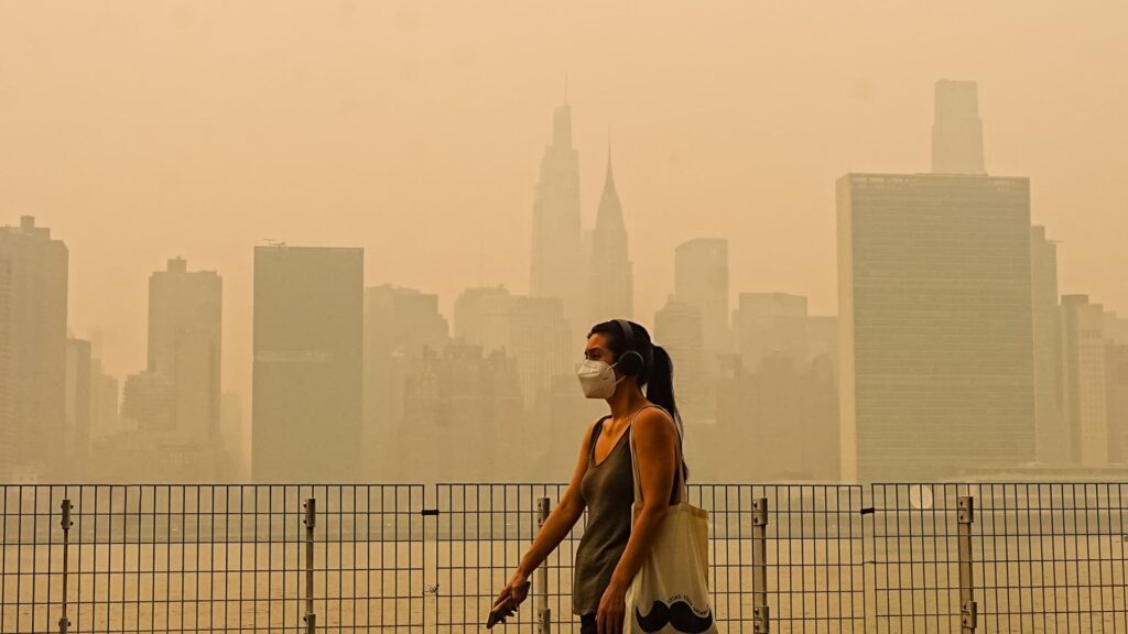 President Trump slams Canada over wildfire smoke, threatens tariff hikes