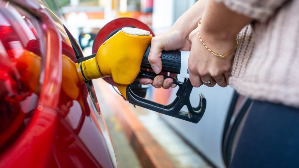 Kalsi traders expect gasoline prices to cross $4 by end of July