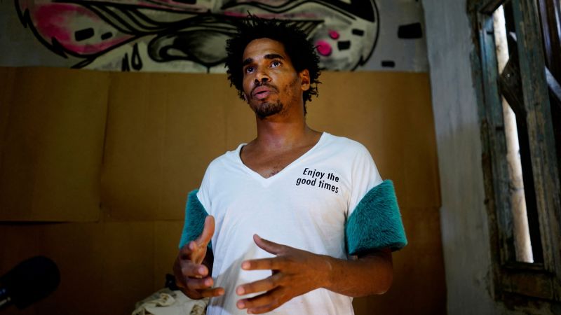 Luis Manuel Otero Alcantara: Prominent Cuban dissident seeks asylum in the United States
