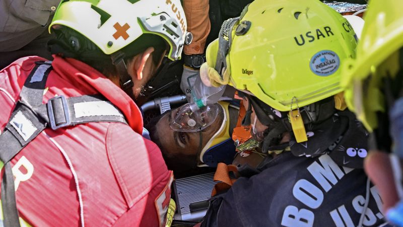 Man ‘miraculously’ rescued from rubble 8 days after devastating Venezuelan earthquake