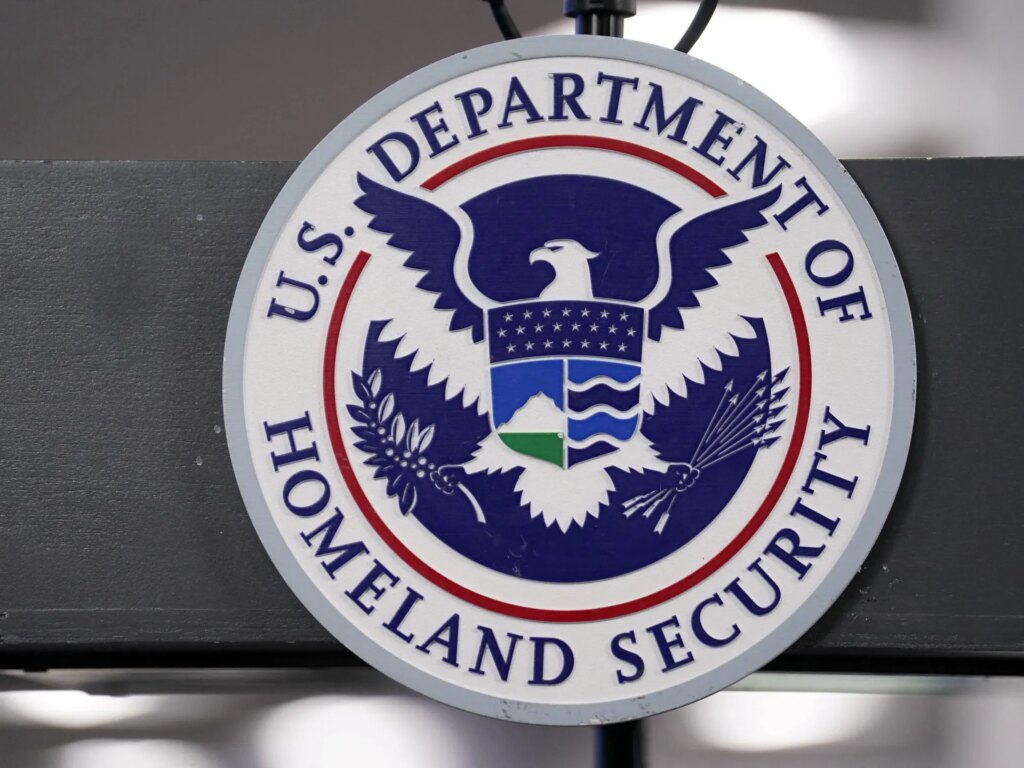 President Trump limits visa length for students, exchange visitors, journalists | Donald Trump News