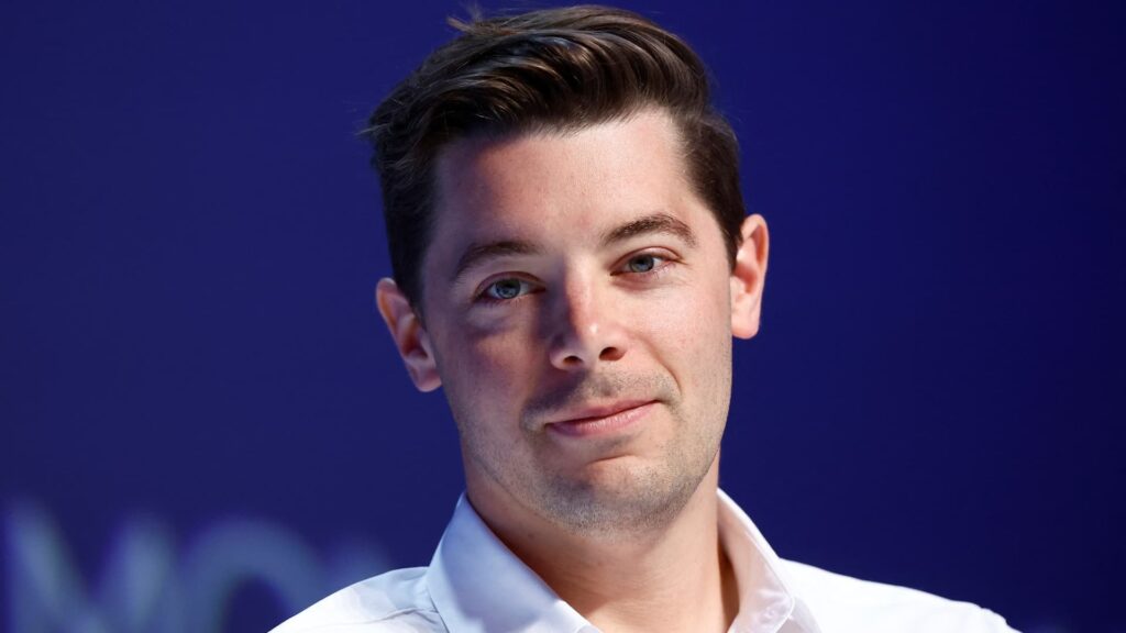 Long-time OpenAI executive Brad Lightcap leaves the company as AI Institute continues to reorganize