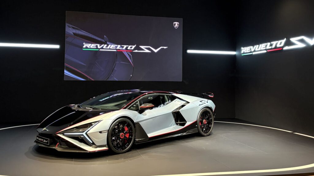 Lamborghini Revuelto SV Hybrid: the most powerful production car ever