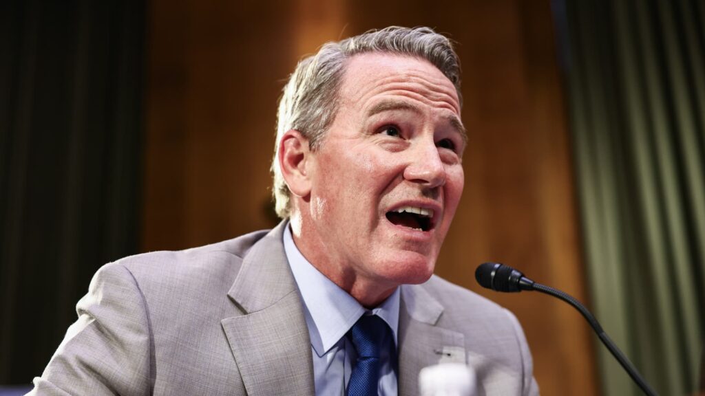 Husted defends energy policy as Republicans warn data centers will jeopardize Ohio seat