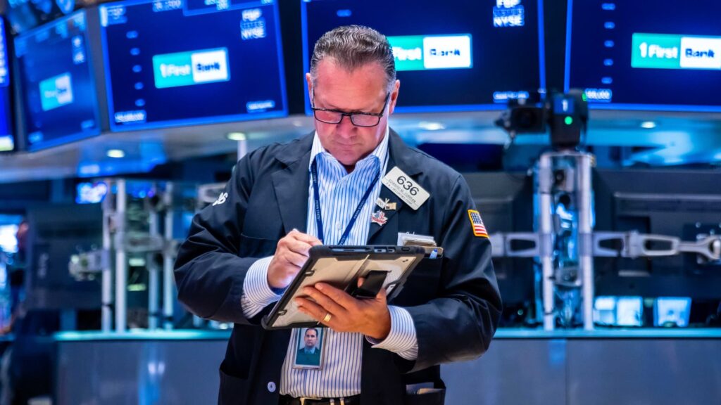 Will the bond defeat end? Huge bets on bonds rising dominate options market