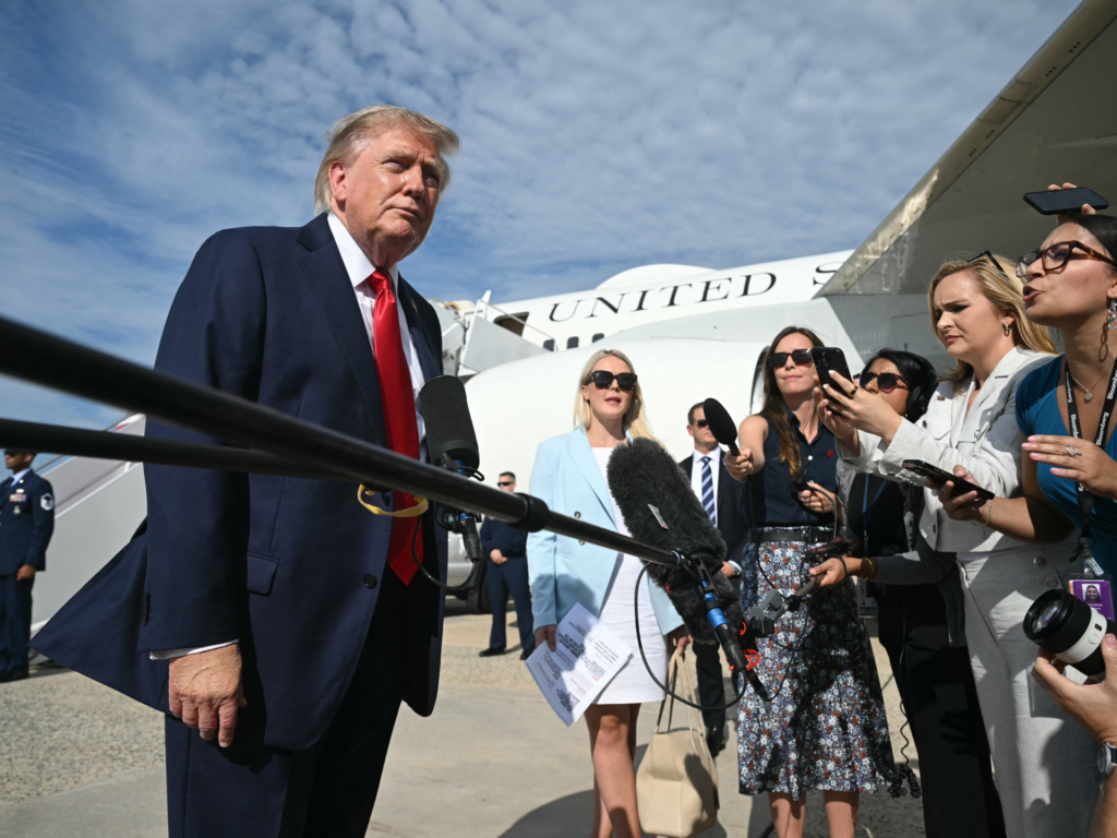 President Trump threatens to report journalist Kristen Welker to broadcast regulators Donald Trump News