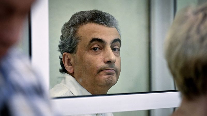 Russian court sentences Kremlin critic to 11 years in prison for opposing Ukraine war