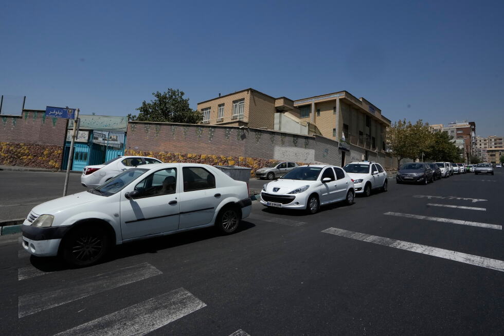 Gas supply lines formed as Iranian leaders defy new US sanctions