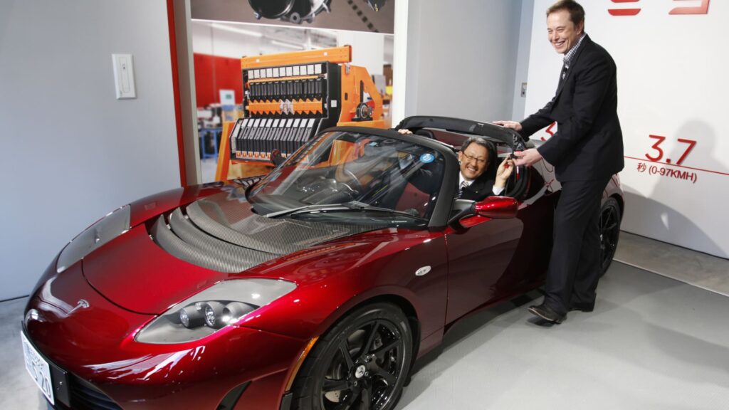 Tesla Roadster announcement creates unique options opportunity, says Mike Koo